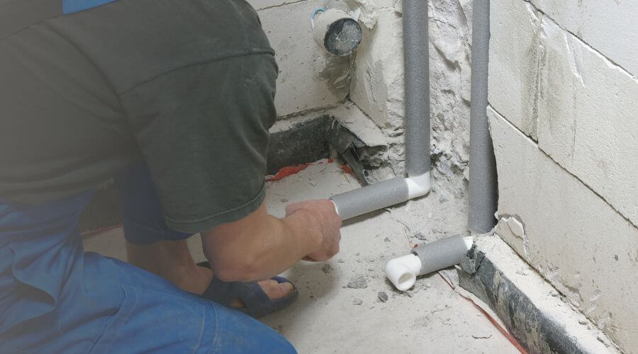 Expert burst pipe repair services in Rockton, IL